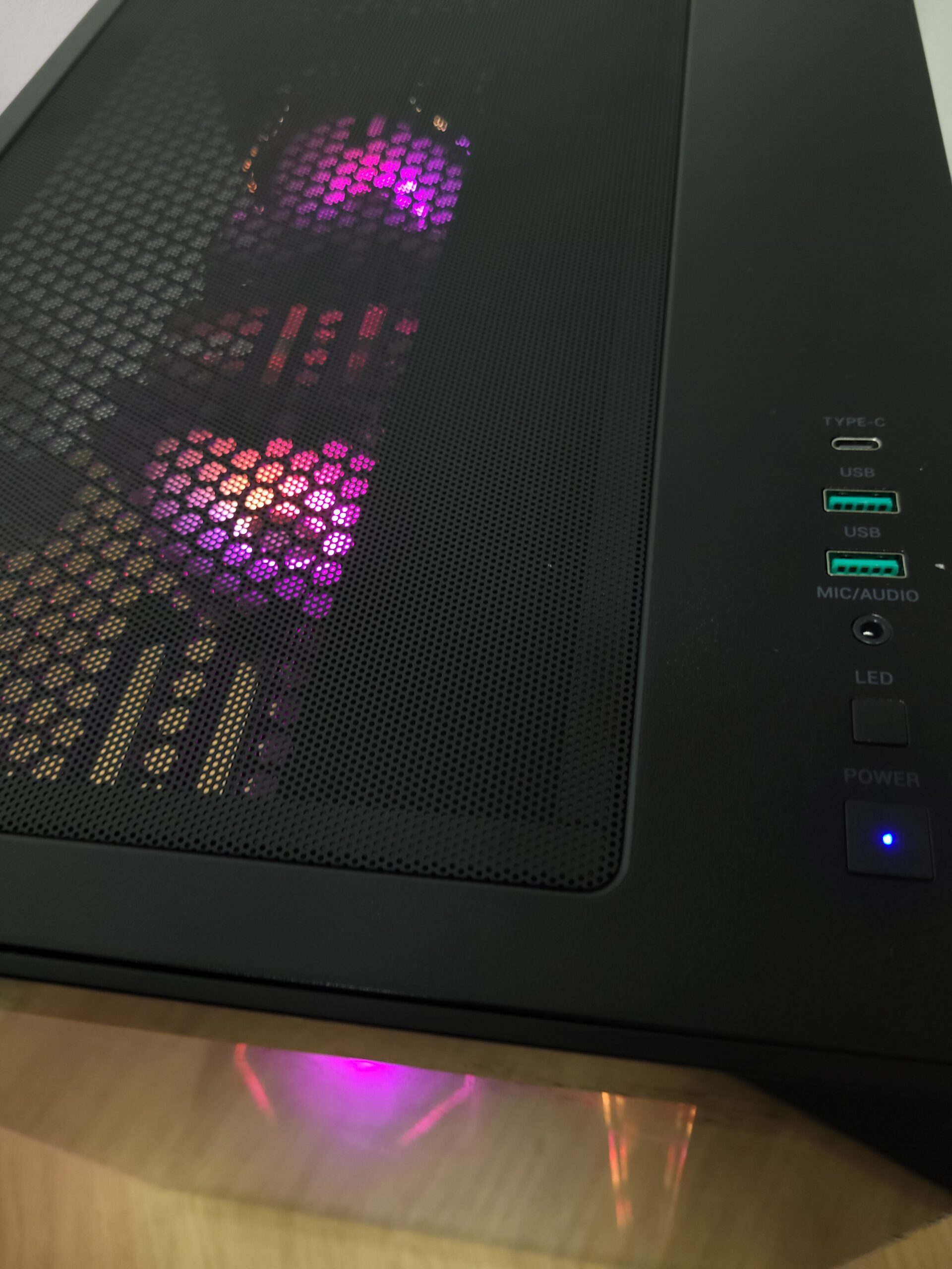 PC Gaming Ryzen 5 9600X | RX 9700 XT 16GB | 32 GB RAM | 1 TB SSD NVMe - Image 2