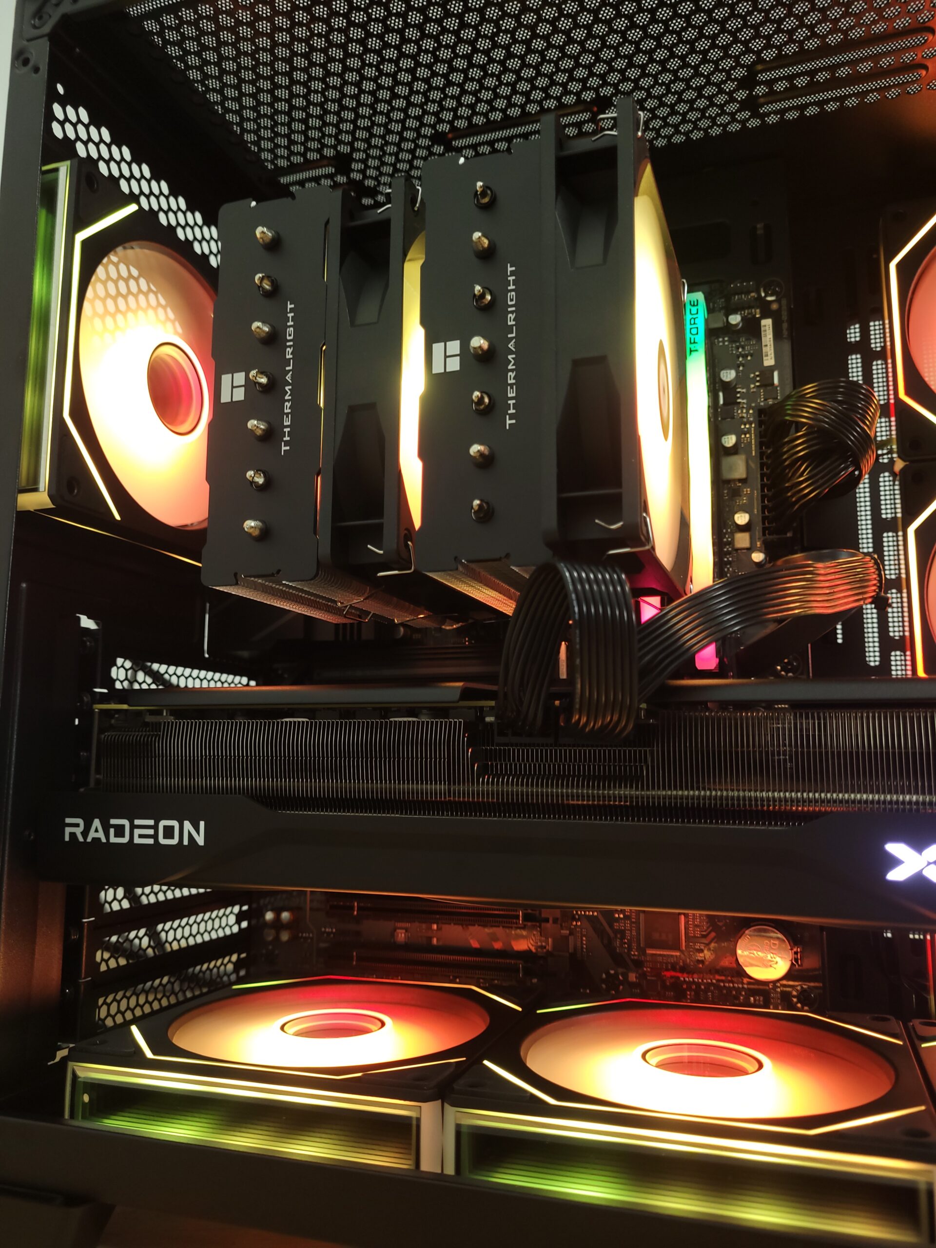 PC Gaming Ryzen 5 9600X | RX 9700 XT 16GB | 32 GB RAM | 1 TB SSD NVMe - Image 3
