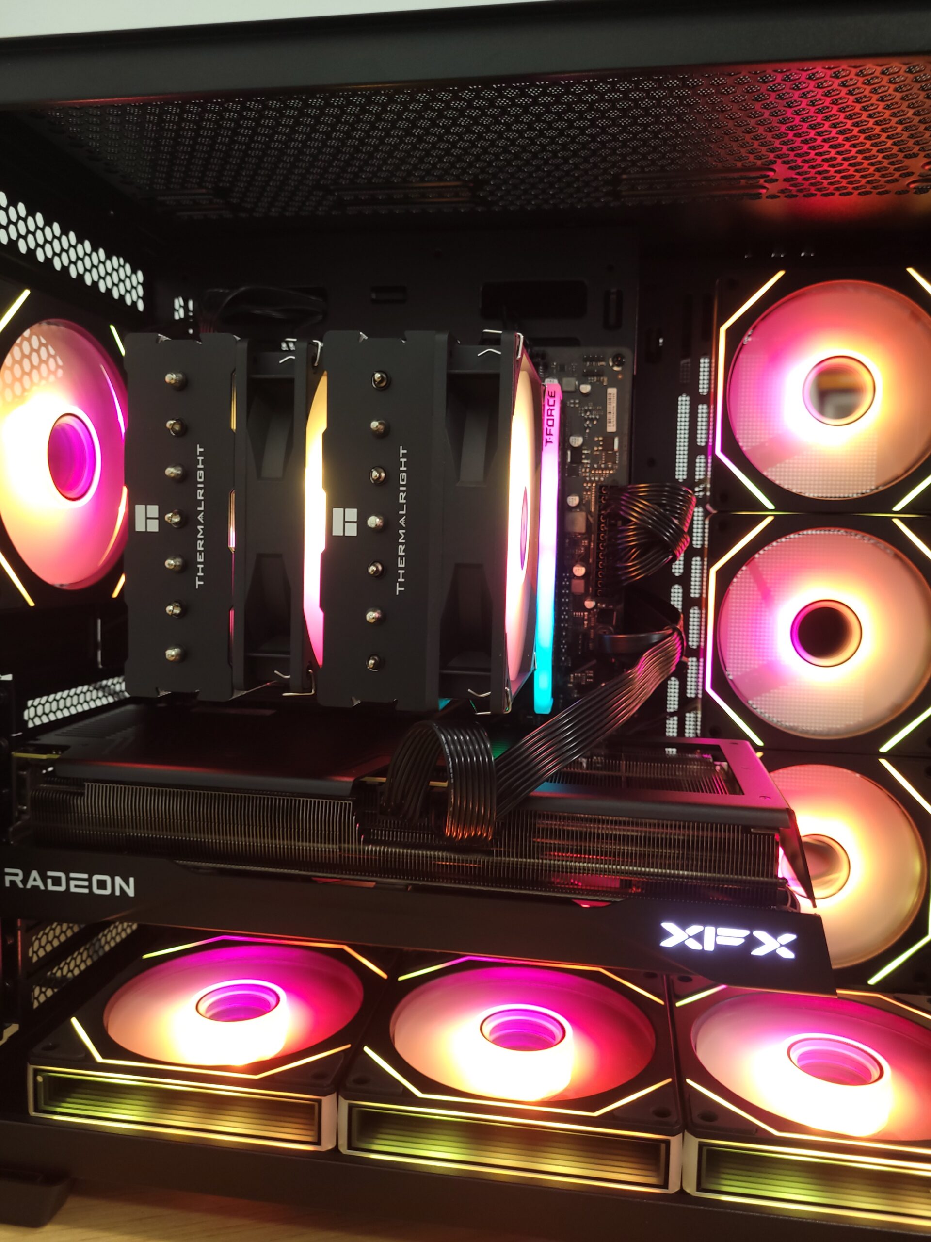 PC Gaming Ryzen 5 9600X | RX 9700 XT 16GB | 32 GB RAM | 1 TB SSD NVMe - Image 4