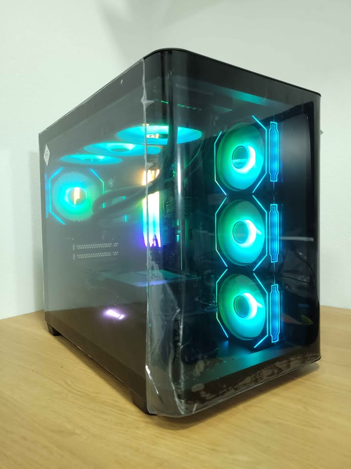PC Gaming Ryzen 7 9800X3D | RTX 5070 TI 16GB | 32 GB DDR5 | 2TB NVMe - Image 9