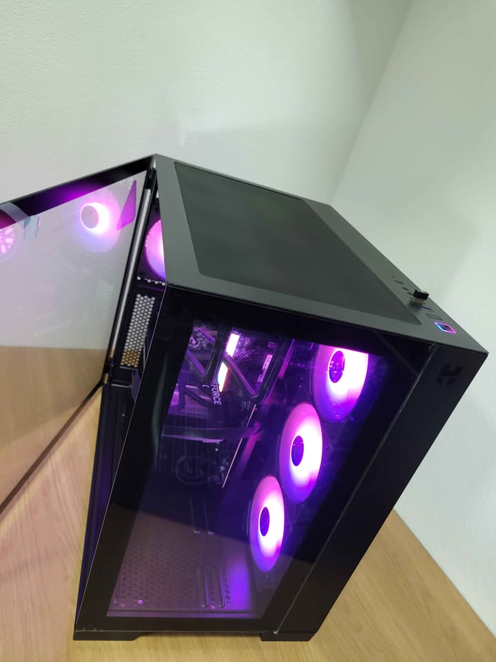 PC Gaming Ryzen 7 9800X3D | RTX 5060 TI | 32 GB DDR5 | 1TB NVMe - Image 2